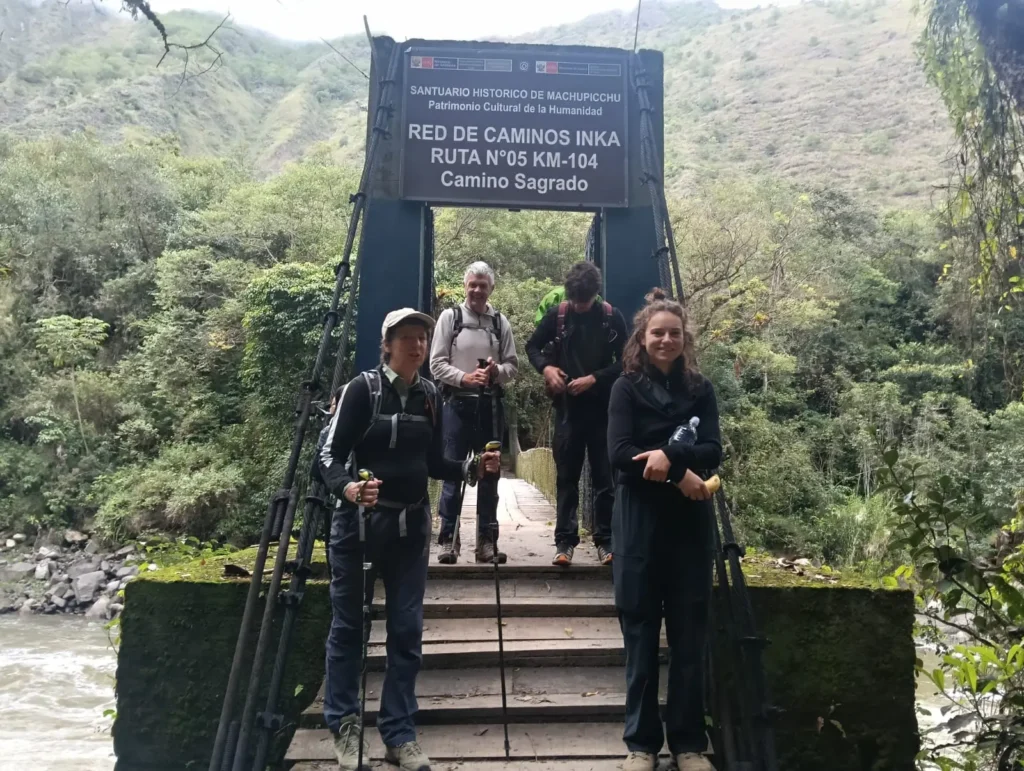 Comparison of trekkers on the Short Inca Trail versus the classic 4-day route in Peru